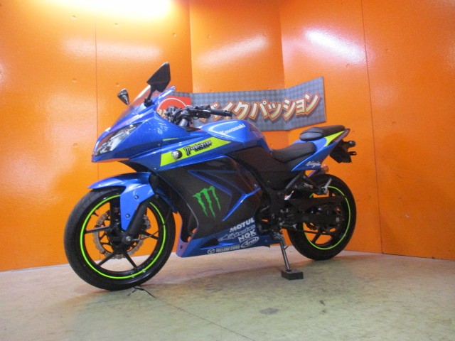 最長２４か月保証付き！！カラーも人気の高いキャンディープラズマブルー！！即売れ必須の一台ですよ！